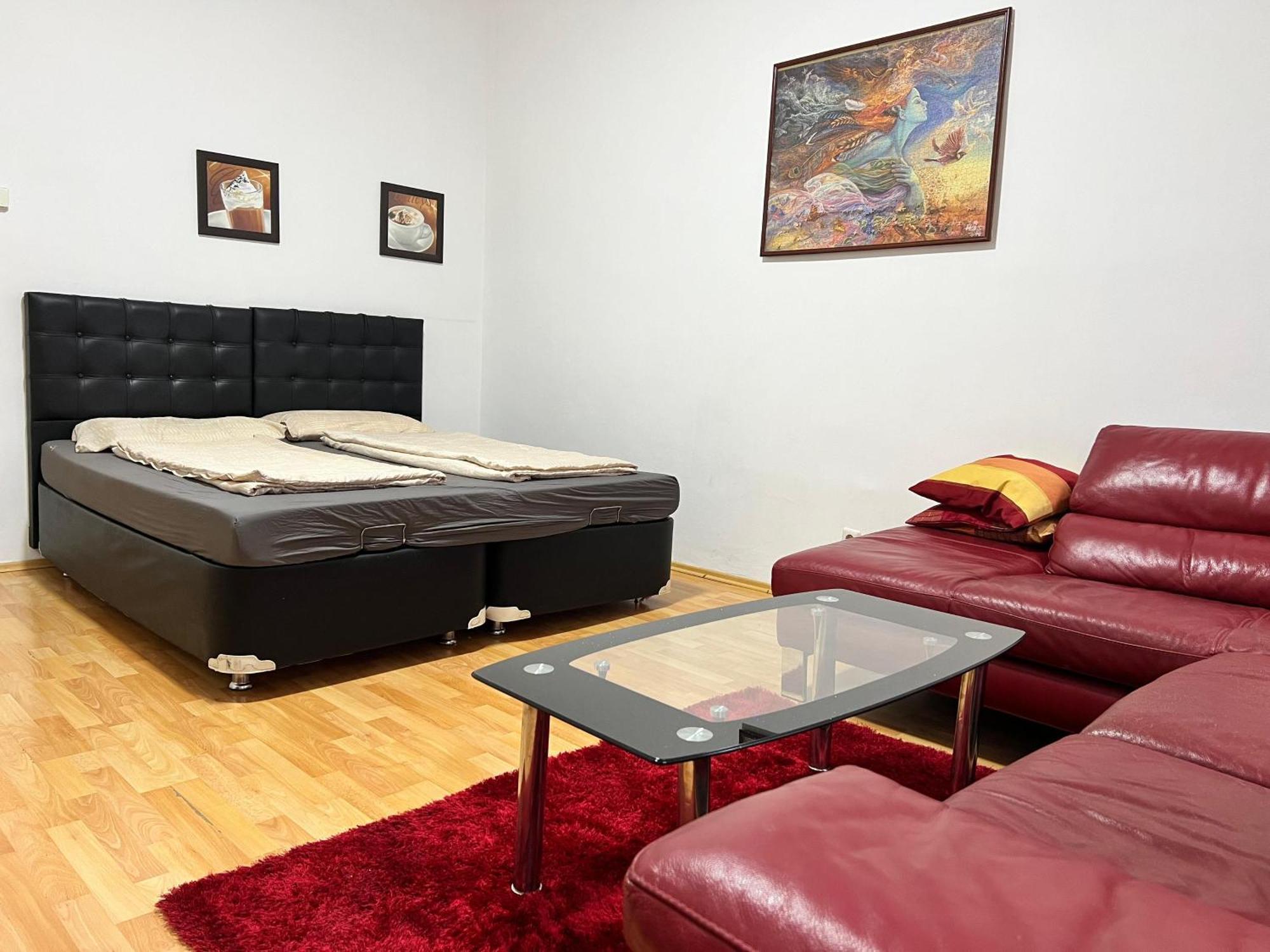 Comfortable 2br Near Danube River *
